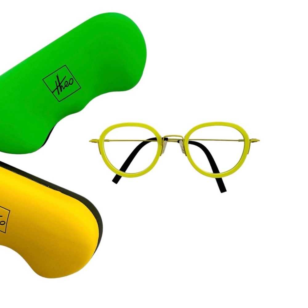 Very cool frames -Theo-